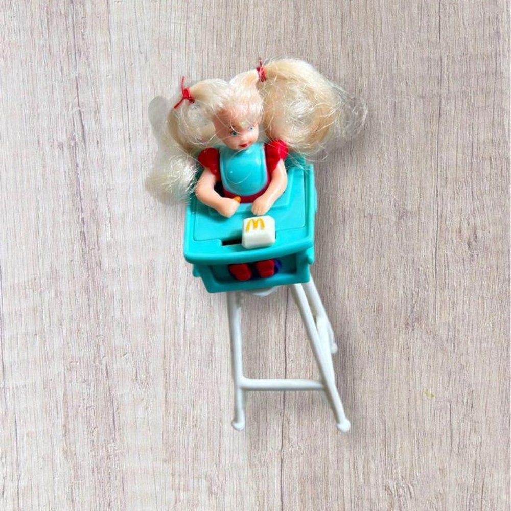 1998 Mcdonalds barbie eatin fun kelly in high chair